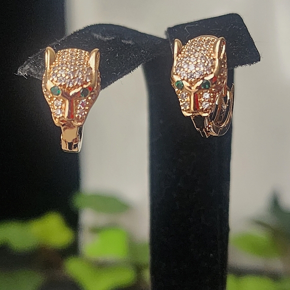 Small Gold Stainless Steel Leopard Huggie Hoop Earrings with CZ Stones - Picture 4 of 7